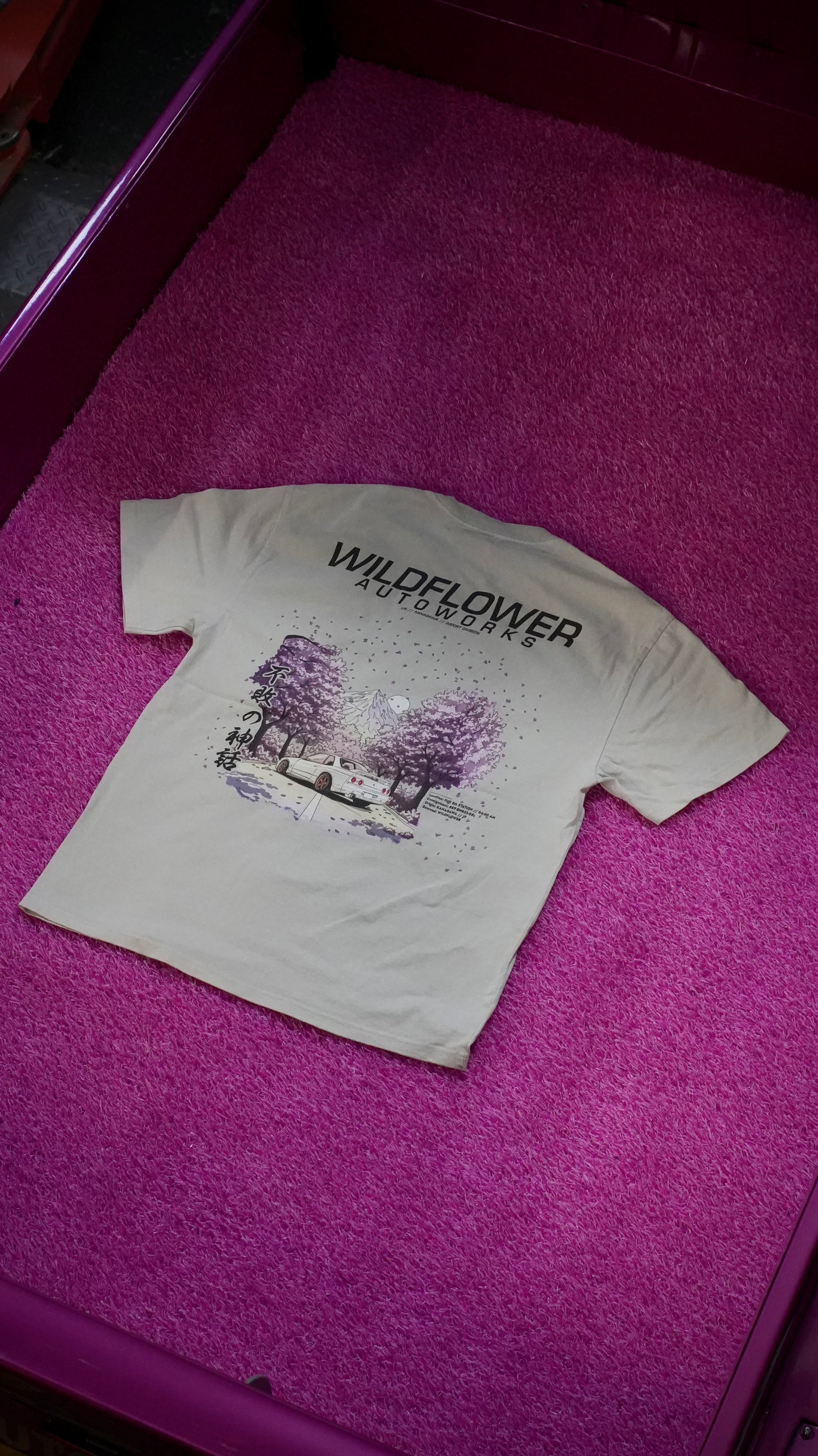 Blossom R32 Tee